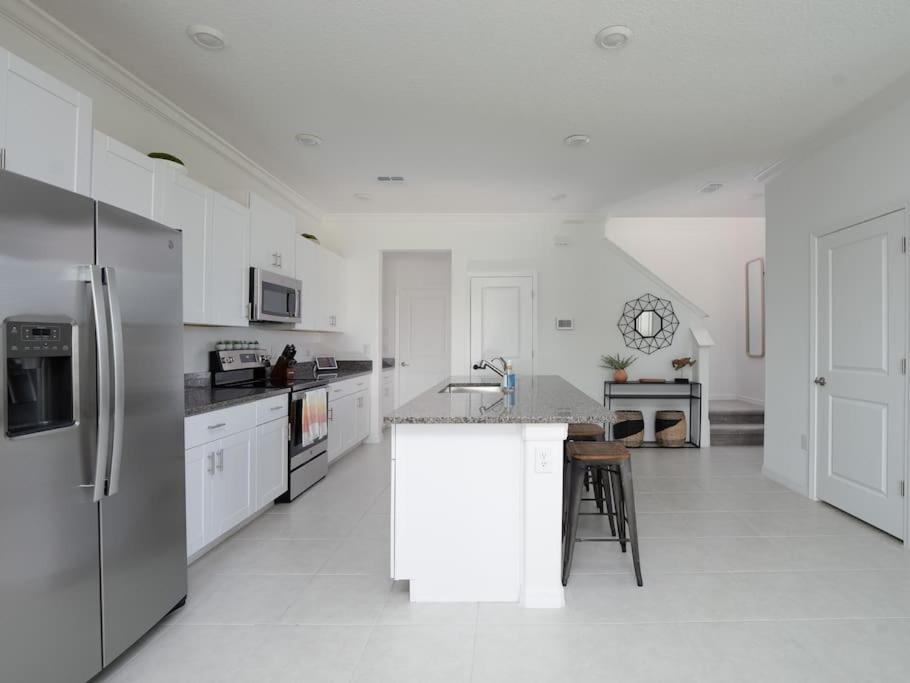 Modern Oasis! 3Br Townhouse In A Lagoon Community Wesley Chapel Eksteriør bilde